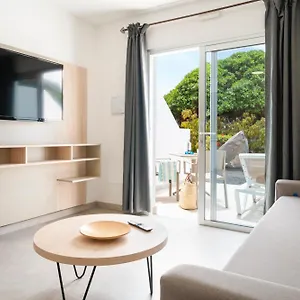 https://apartamentos-santa-rosa-costa-teguise.in-canary-islands.com